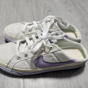 Nike Court Legacy Mule us7