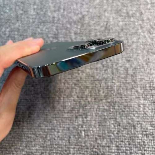 Apple iPhone 12 Pro Max 512G 石墨色 ，電池效能90 ％，功能全部正常運作，已貼貴...