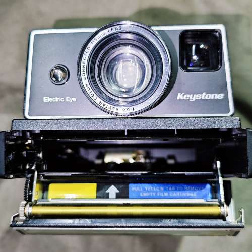 Keystone Wizard XF 1000 95% 作為一款兼容Polaroid SX-70菲林嘅即影即有相機