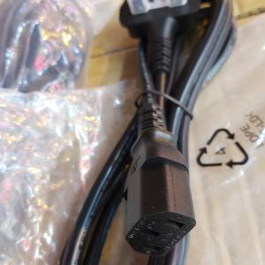 英式三腳插蘇電線,一般電器與及apple機可用