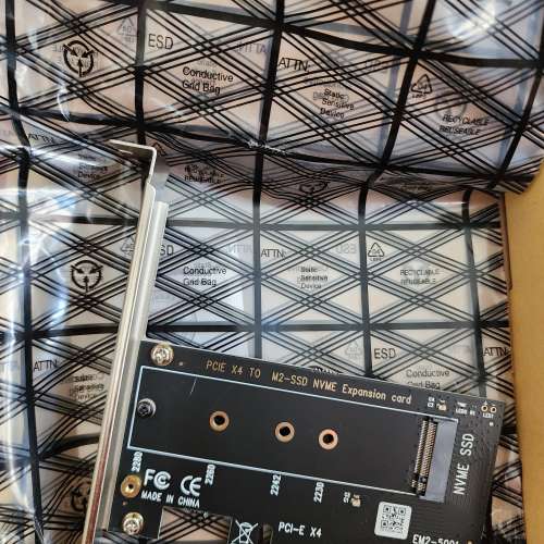 NVME 轉 PCIE 轉卡  ( 清件價 )