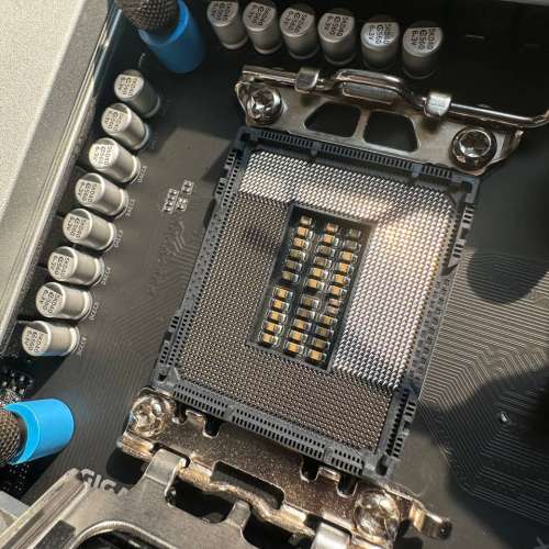 Gigabyte B760m Aorus Elite AX DDR5 (WIFI) 港行有盒