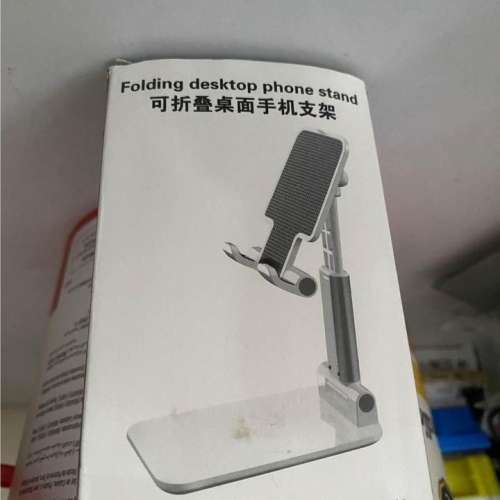 new with box, foldable desktop phone stand 全新有盒, 可折叠桌面手機支架