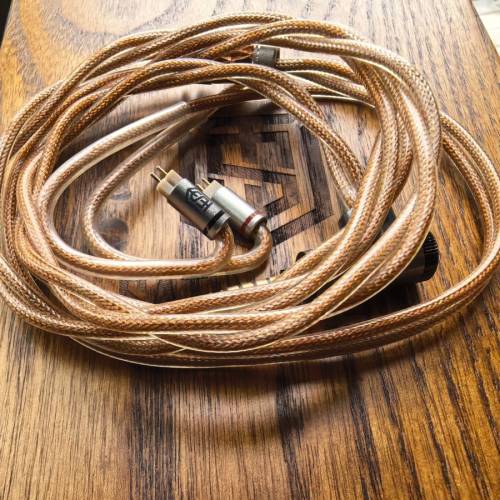 Satin audio Perseus