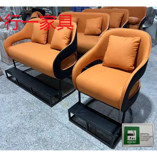 香港自助台球厅休息区梳化茶几配套批发，波球室沙发，茶几定制，配有证书