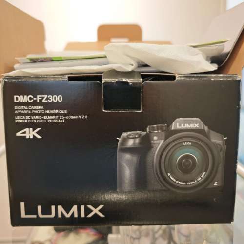 Panasonic Lumix DMC-FZ300 Leica 25-600mm/F2.8 4K