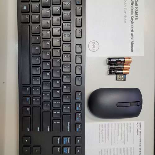 Dell Dell KM636 Wireless Keyborad and Mouse