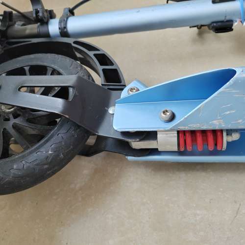 踏板車 有 前後避震 手殺車