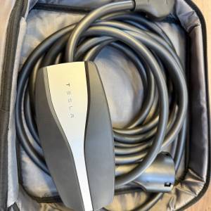 Tesla第二代流動連接器