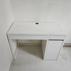 IKEA Micke (105x50 cm) desk