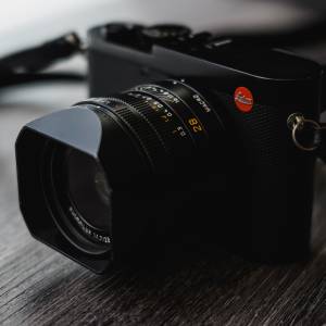 LEICA Q2