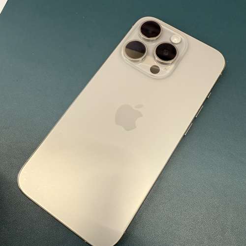 iPhone 15 pro 256gb 原色