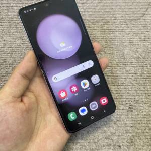 出售Samsung Z flip 5 國際版本8+512gb mon黑點