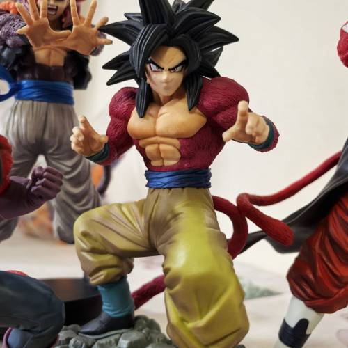 龍珠景品 超4系列 悟空 比達 古比洛