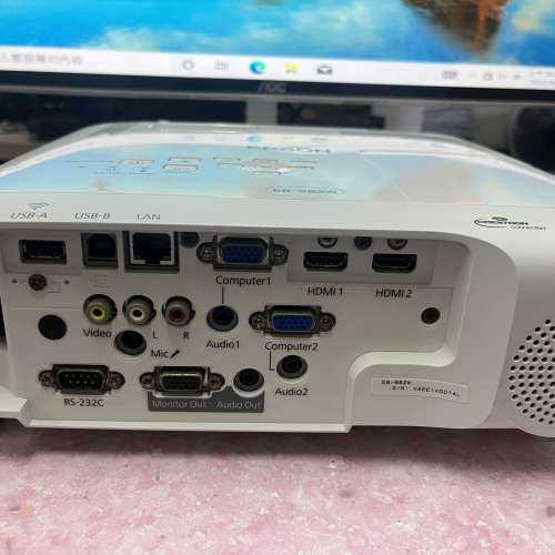 投影機EPSON EB-982w 全正常