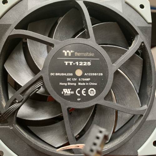 Thermaltake TT-1225  風扇