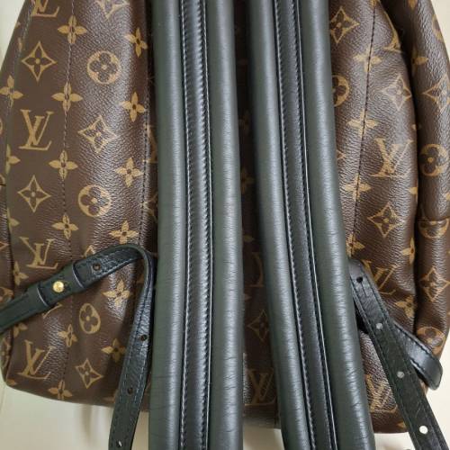 Louis Vuitton 二手手袋（背囊）