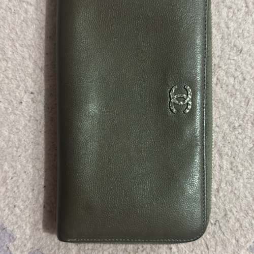 Chanel Coco Mark Round Zip Brilliant Black Authentic Caviar Skin Long Wallet SHW