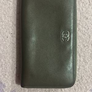 Chanel Coco Mark Round Zip Brilliant Black Authentic Caviar Skin Long Wallet SHW