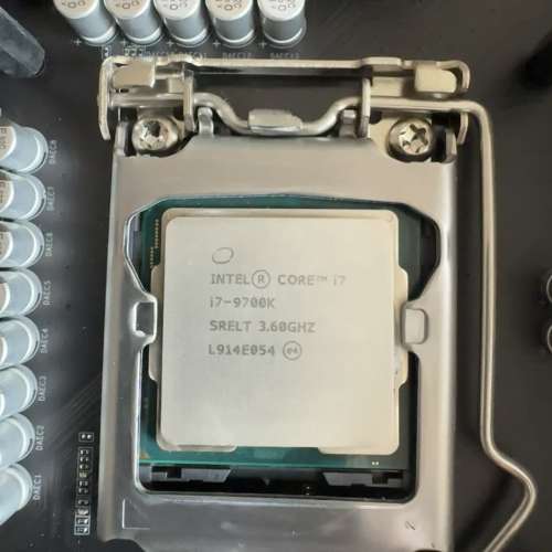 i7-9700K + Z390 AORUS ELITE + 16GB RAM