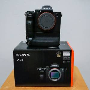 Sony A7 iii / A7iii / A73 + 直倒 (可散買)