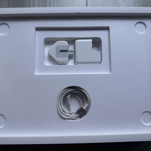 Apple MacBook Air M3 15” 8+256GB Star Light 星光色手提電腦行貨有盒有保養