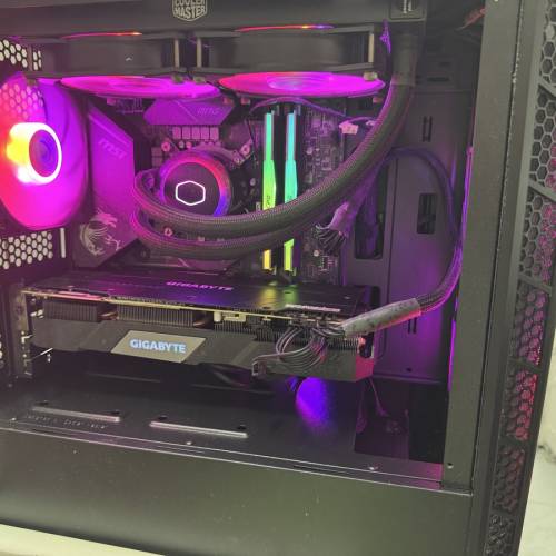 閒置二手閒置遊戲電腦