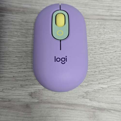 Logitech POP keyboard 連mouse