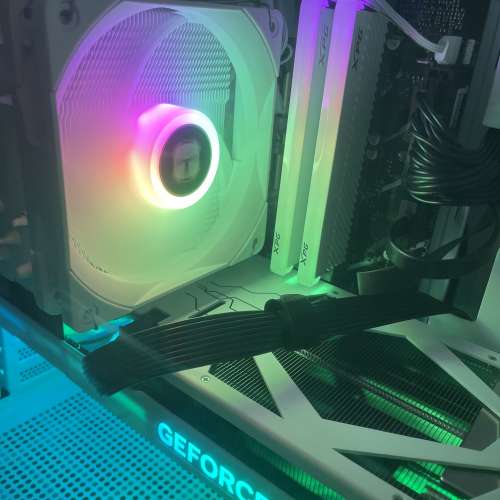 全白二手4070電競電腦，價錢可議