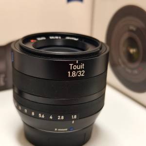 Zeiss Touit 32mm f1.8 lens for Fujifilm X mount