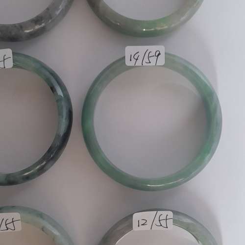 清貨玉鈪，不保A，每隻150元,兩隻起八折全部六隻七折。no.12.5.25