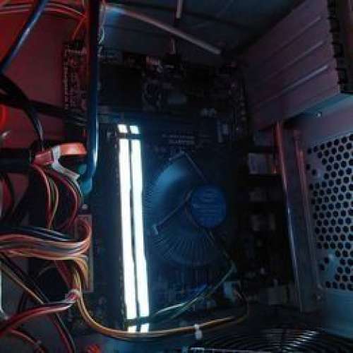 Corsair VENGEANCE RGB PRO 16GB DDR4 3200MH 雙通道記憶,