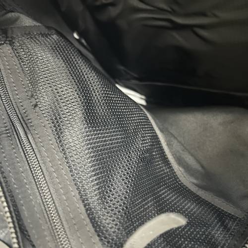 ⛰️Gregory Day Pack26L背包大特價1099元現貨‼️（黑花&紫花）