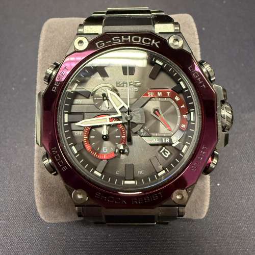 Casio MTG B2000 BD1A4 紅色