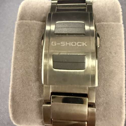 Casio MTG B2000 BD1A4 紅色