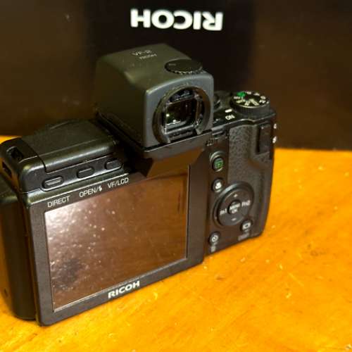 Ricoh GXR Mount A12 (m mount) with Viewfinder