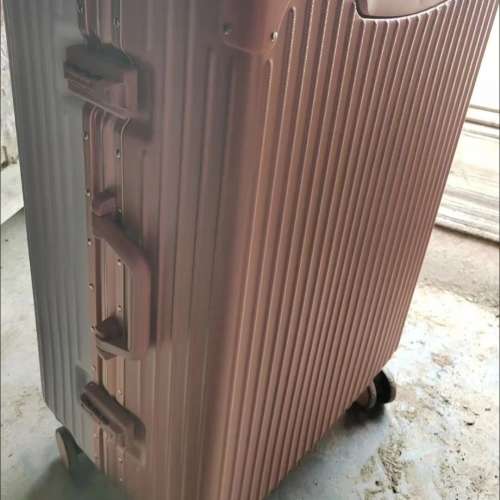 20寸行李箱(灰色)