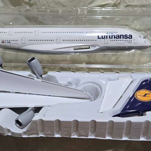 Limox Lufthansa Airbus A380-800 D-AIMBL, 1:200