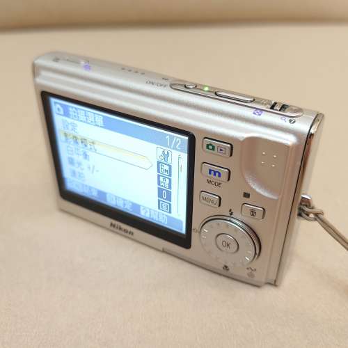 Nikon Coolpix S5 新淨銀色CCD相機 數碼相機 CCD Camera 咭片機 等效35–105mm潛望...
