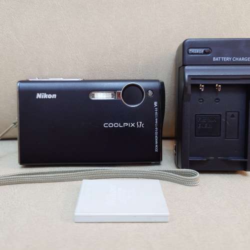 Nikon Coolpix S7c 新淨黑色尼康CCD相機 Travel CCD Camera 數碼相機 超輕薄咭片機 ...