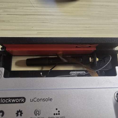 九成新ClockworkPI uConsole 帶4G 模塊 ( CM4 8GB ) 連天線及保護包 Raspberry Pi