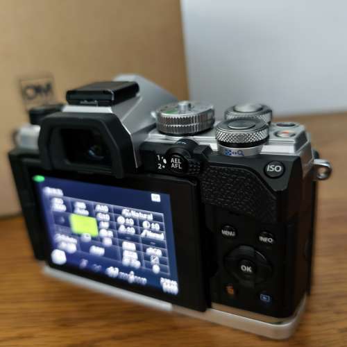 OM System OM5 (Olympus Panasonic M4/3)