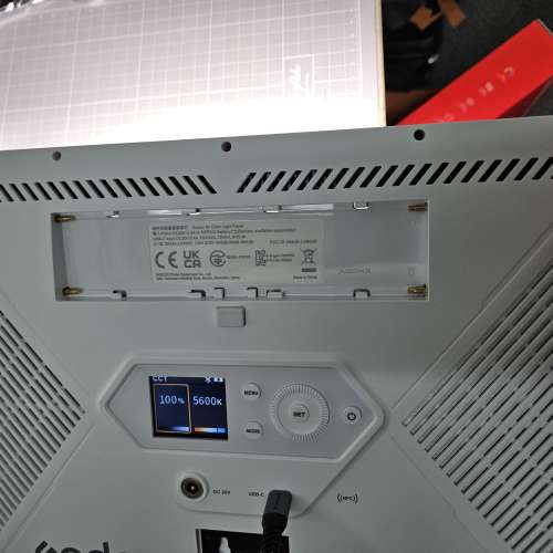 95%new 神牛 P260C PRO 45w 柔光 雙色補光燈