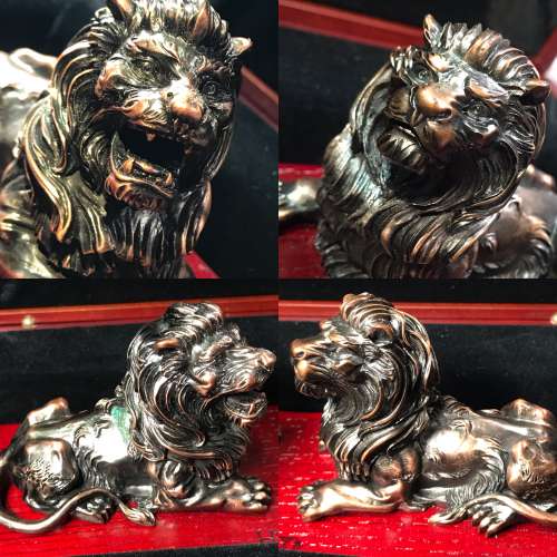 滙豐銀行 舊版銅獅子擺設 原裝精美木盒版   HSBC Metal Lion Set with original wo...