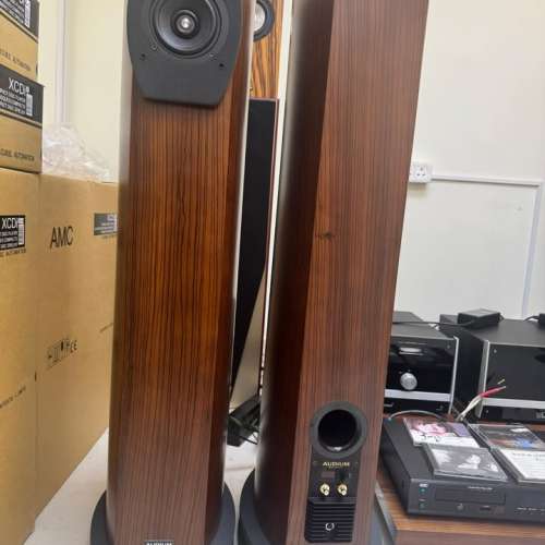 全新AUDIUM COMP 9 AIR 主動式 WIFI (內置擴音) 落地喇叭 德國制造