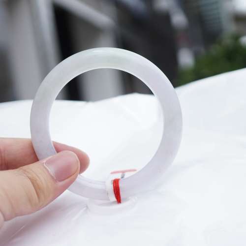 淡春帶彩翡翠手鐲-顯白氣質款