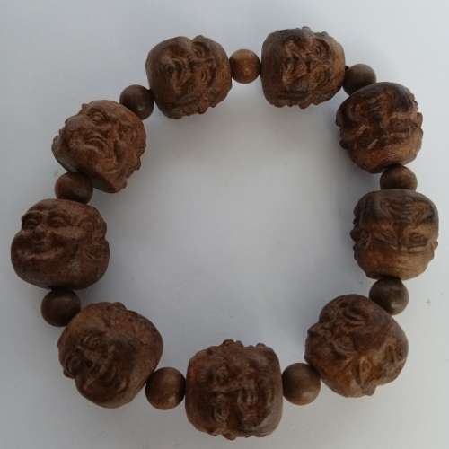 沉香木珠手串，约18mm,佛公/壽星公，兩條共售200 元,單一條138 元