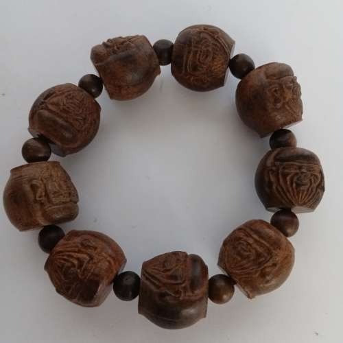 沉香木珠手串，约18mm,佛公/壽星公，兩條共售200 元,單一條138 元