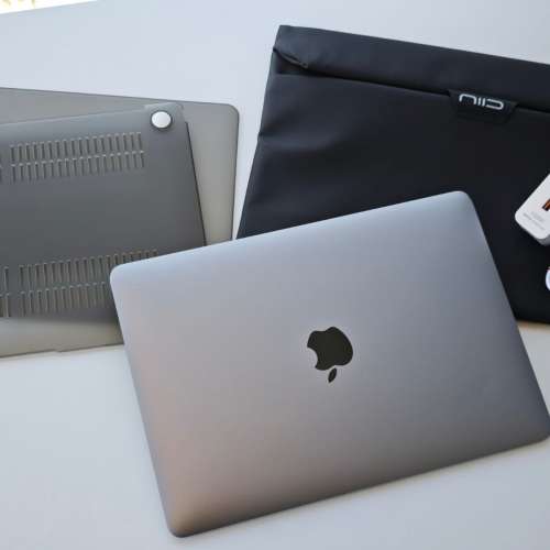 80%新 Apple MacBook 12" 2017 Retina Intel M3 8+256GB 行貨機 Ultrabook 灰黑色機身