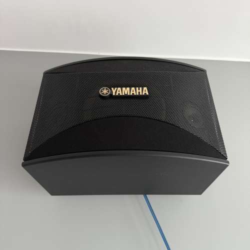 Yamaha 專業卡拉OK喇叭 KMS-910